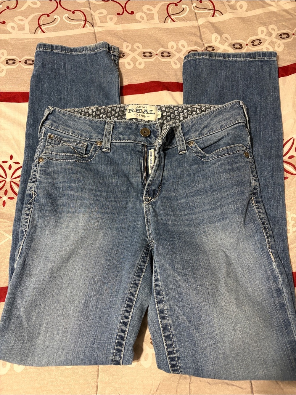 Ariat woman’s size 31L perfect rise straight leg